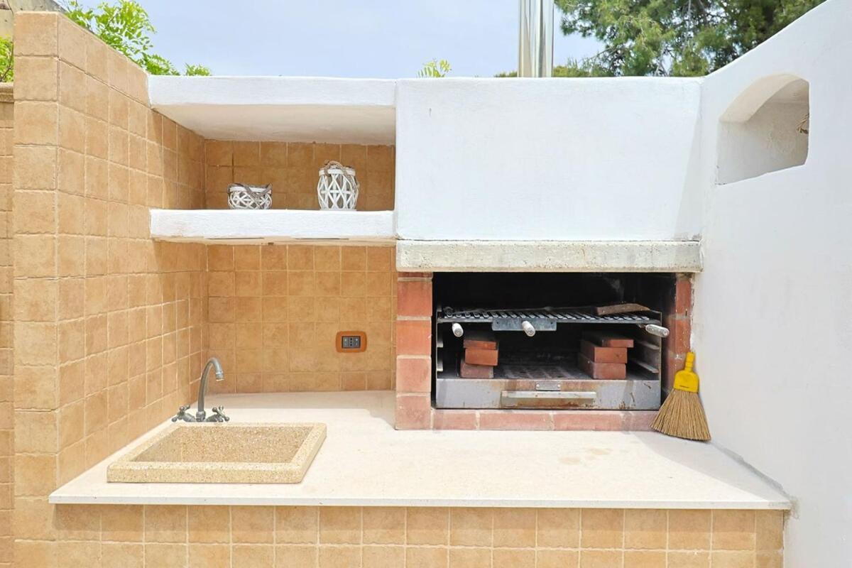 Villa Le Conchiglie Di Taranto Mediterranea Pulsano Exterior foto